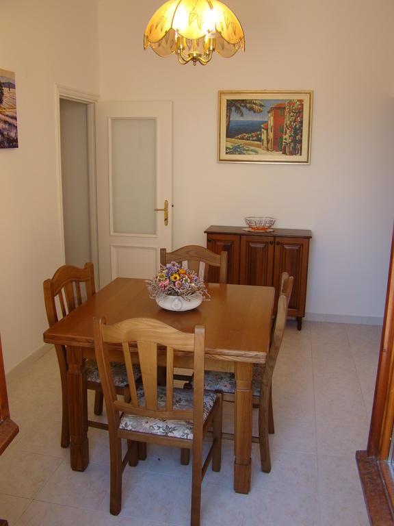 Appartamenti Villa Chiara Imperia Bilik gambar